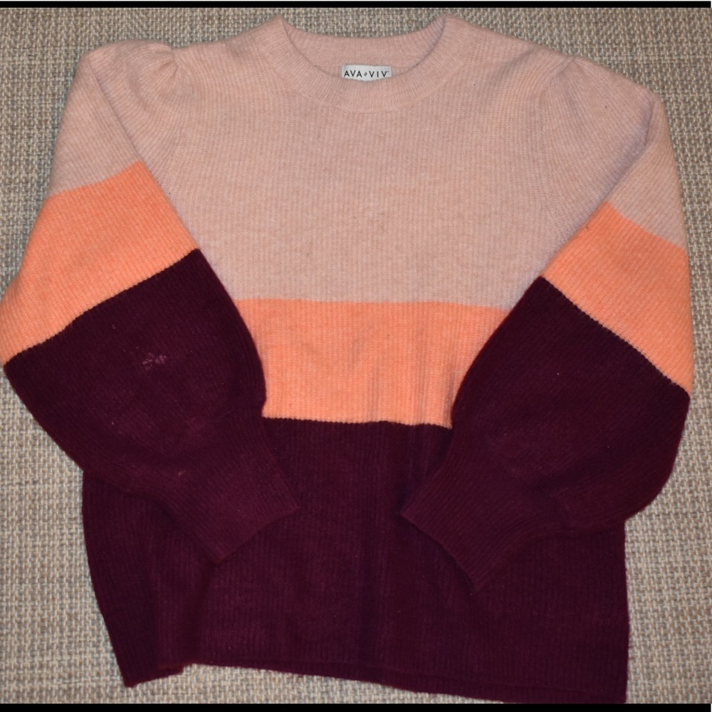 Sweater - Picture 1 of 3